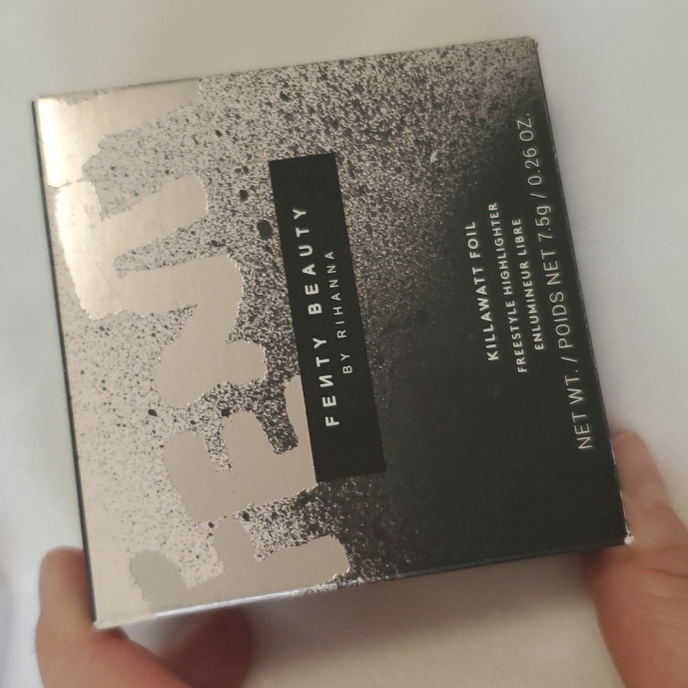 NIB Fenty Beauty by Rihanna Killawatt Foil Freestyle Highlighter Full Sz - Picture 6 of 7
